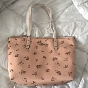 New Coach City Tote in signature canvas peach color